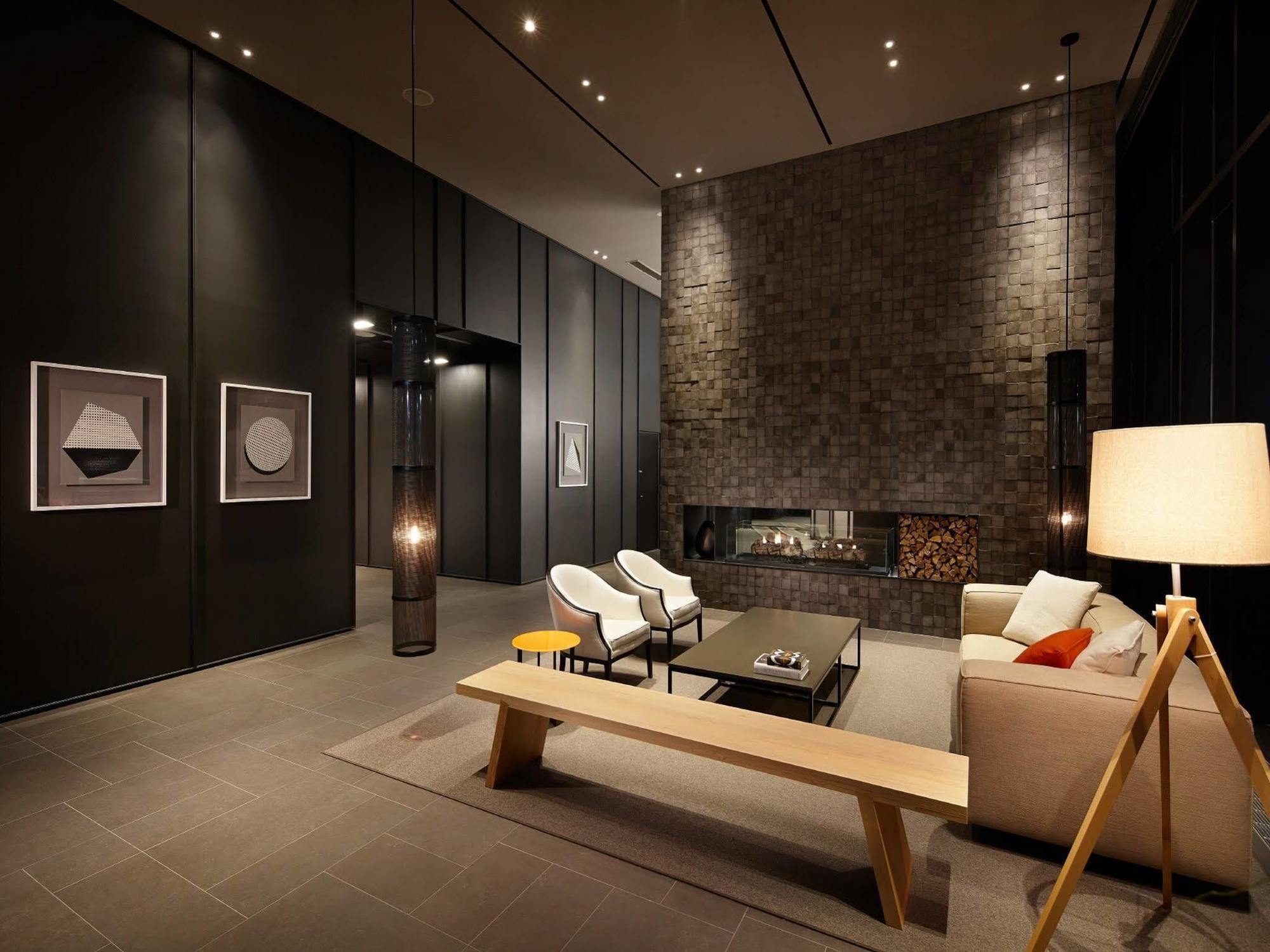 Shilla Mapo Hongdae 4*